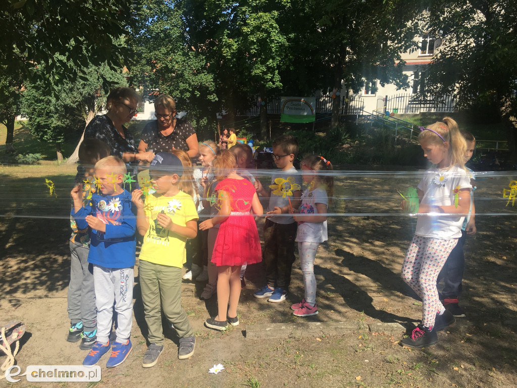 Kolorowo i z uśmiechem w Tęczowym Zakątku