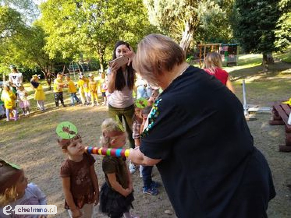 Kolorowo i z uśmiechem w Tęczowym Zakątku