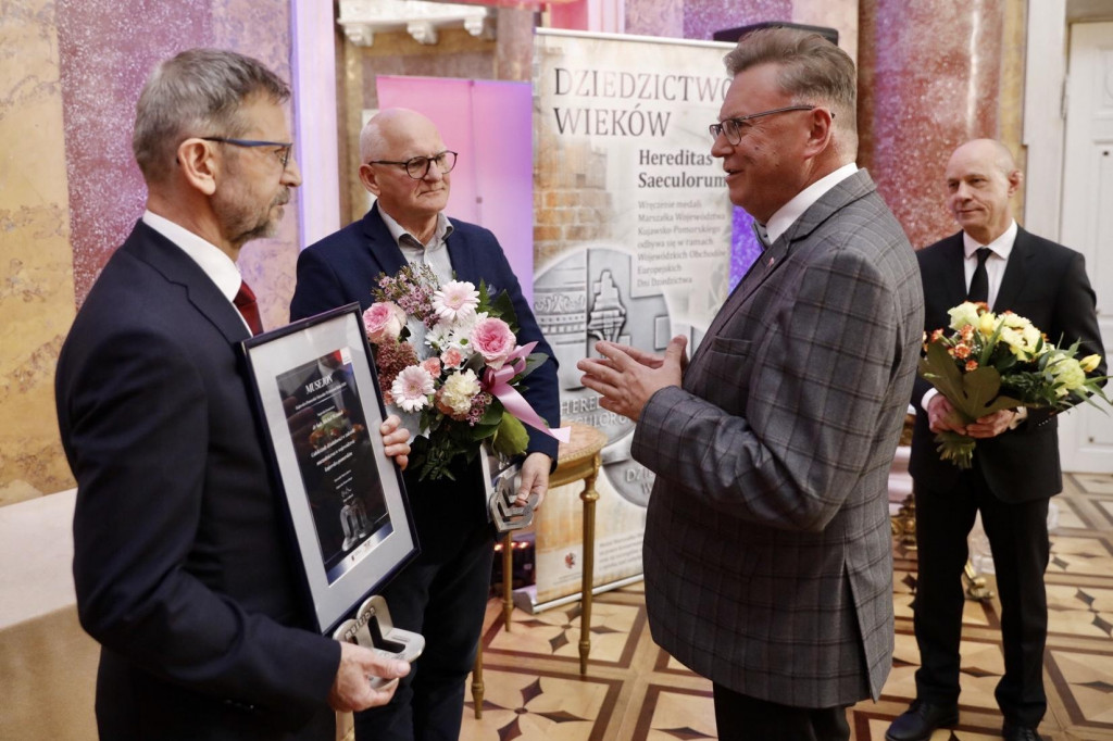 Medale Hereditas Saeculorum i statuetki Musejon przyznane