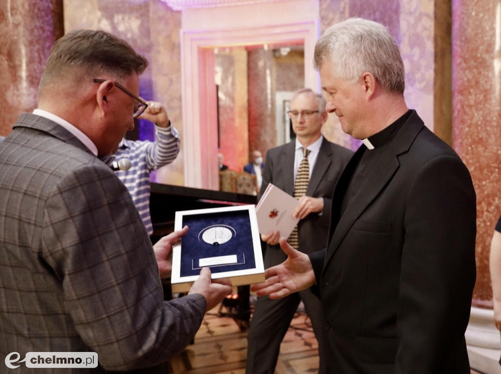 Medale Hereditas Saeculorum i statuetki Musejon przyznane