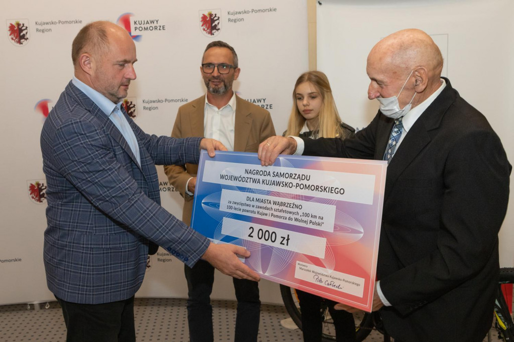 Biegacze z Wąbrzeźna najlepsi w sztafecie