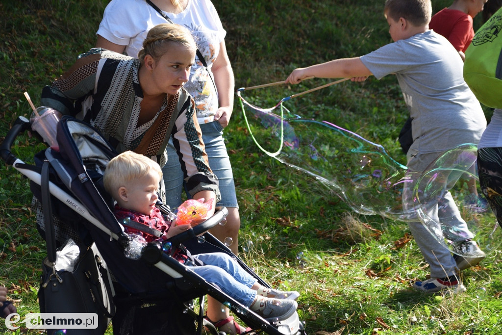 Tak się bawiły dzieci na Festiwalu Baniek Mydlanych