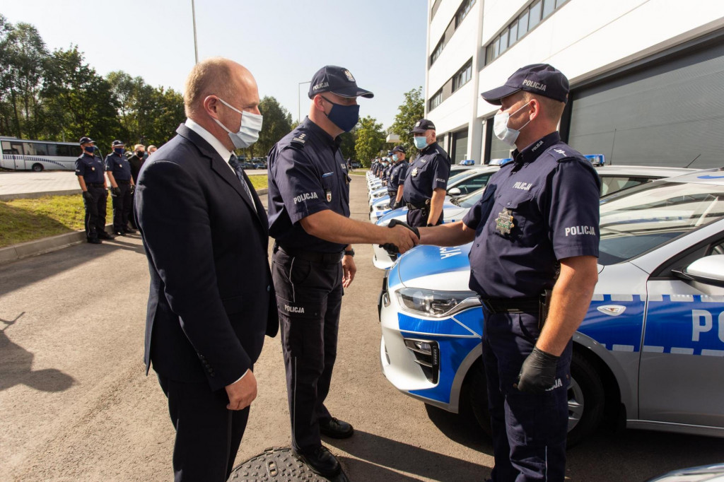 Nowe radiowozy trafiły do policji