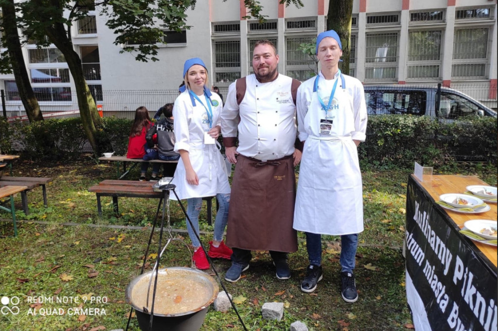 Uczniowie z Grubna wyróżnieni w Wojewódzkim Konkursie Kulinarnym