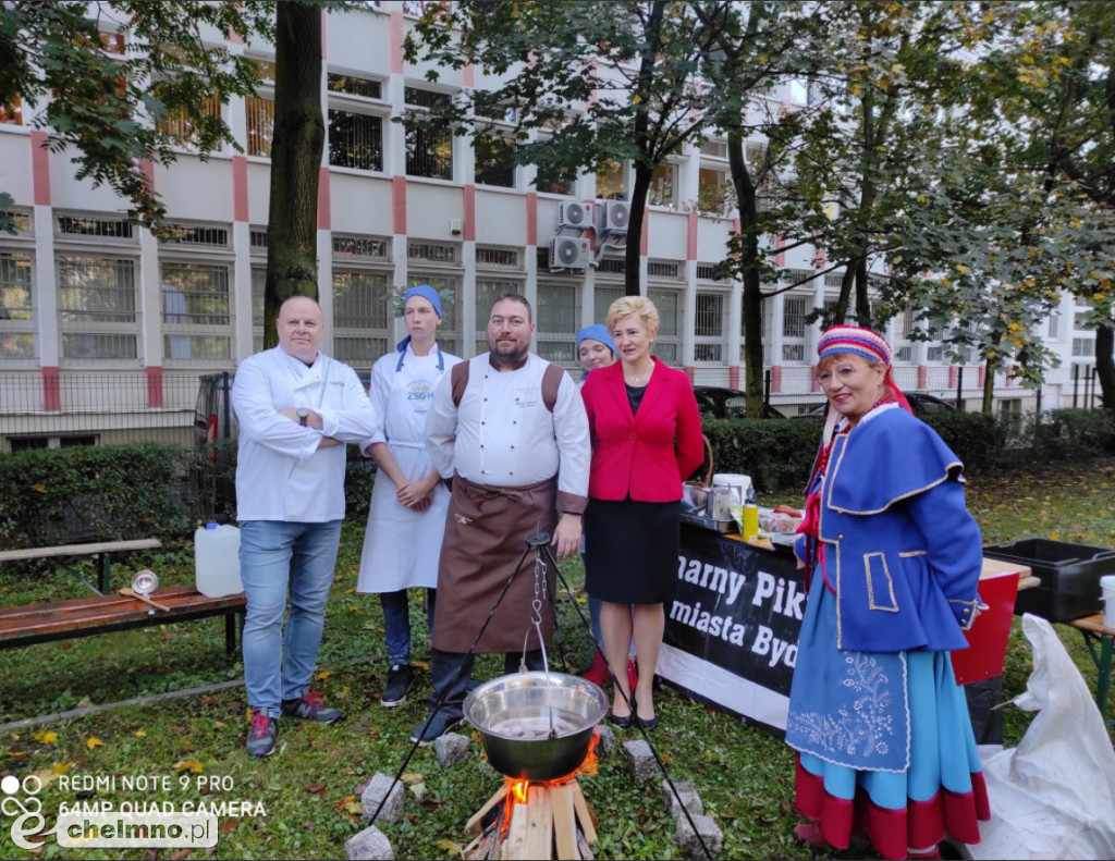 Uczniowie z Grubna wyróżnieni w Wojewódzkim Konkursie Kulinarnym