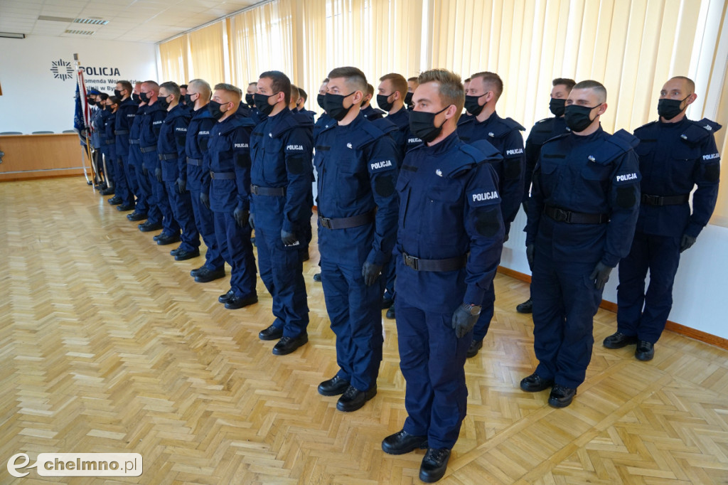Ślubowanie i awanse policjantów