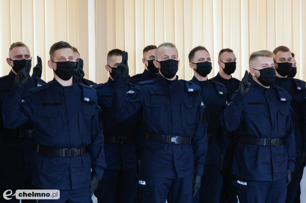 Ślubowanie i awanse policjantów