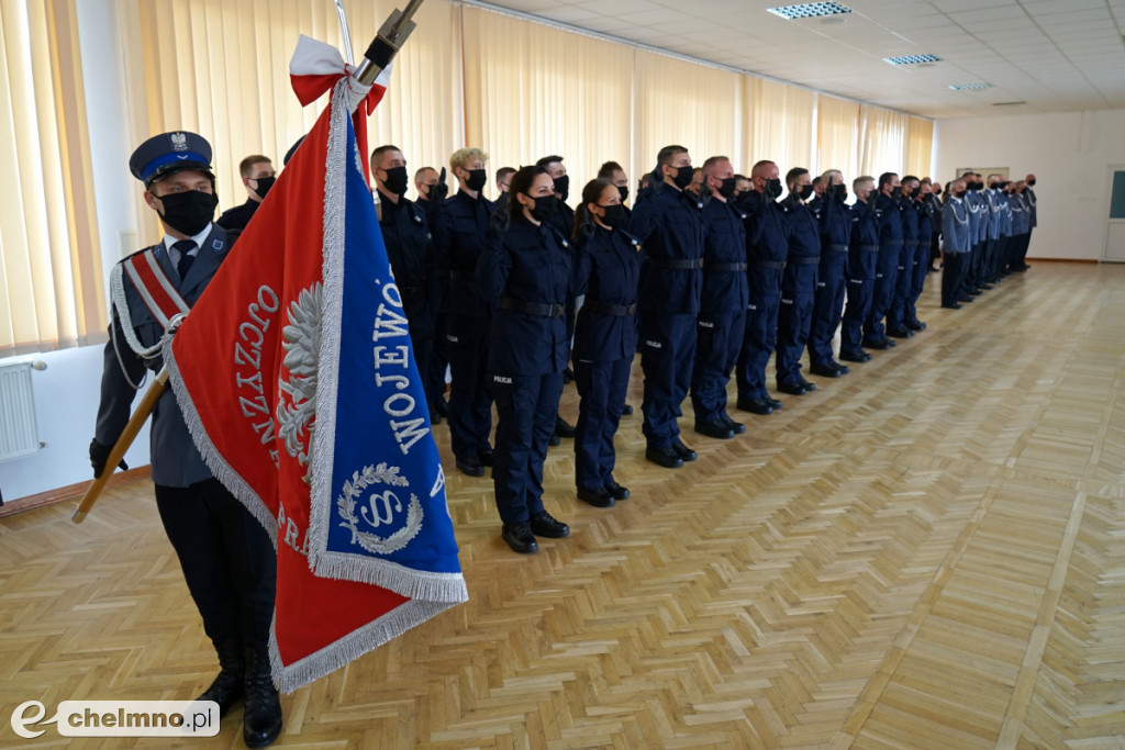 Ślubowanie i awanse policjantów