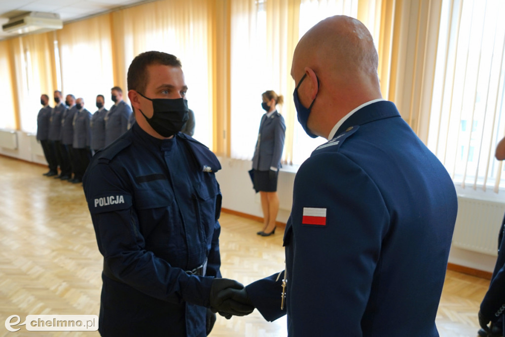 Ślubowanie i awanse policjantów