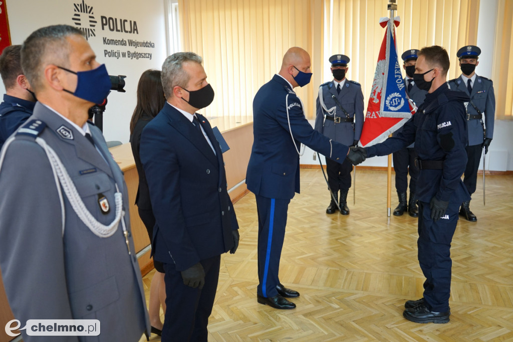 Ślubowanie i awanse policjantów