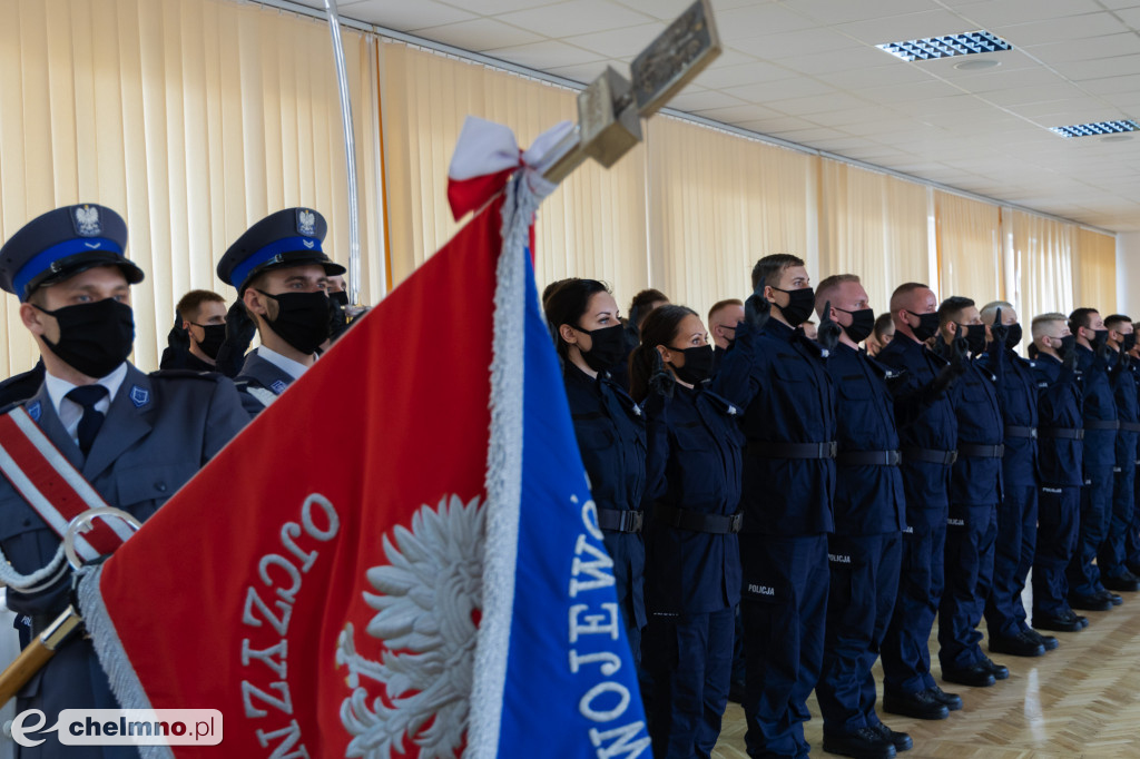 Ślubowanie i awanse policjantów