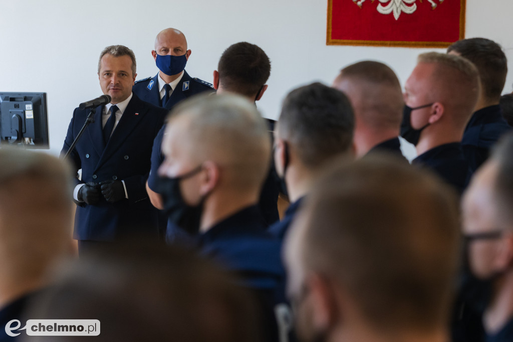 Ślubowanie i awanse policjantów