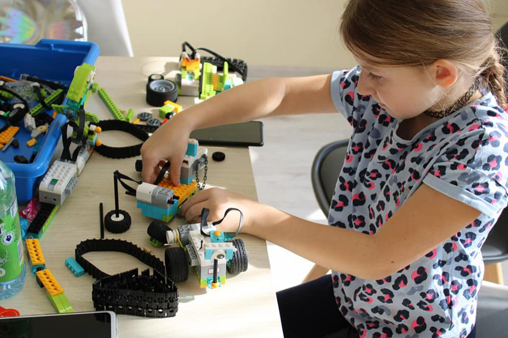 Warsztaty z robotyki i programowania
