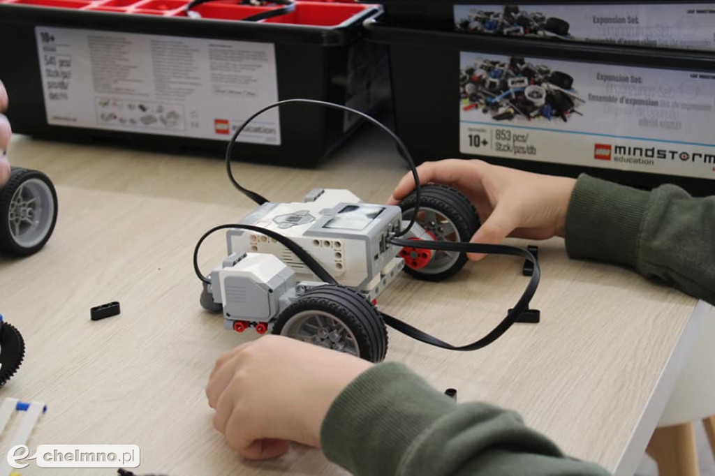 Warsztaty z robotyki i programowania