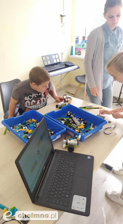 Warsztaty z robotyki i programowania