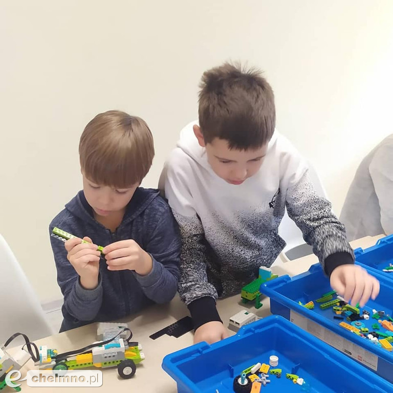 Warsztaty z robotyki i programowania