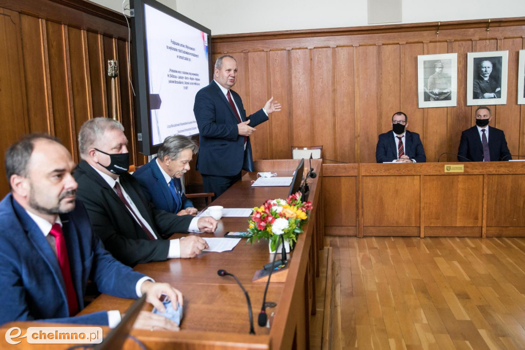 Nową drogą z Brzozy do Łabiszyna
