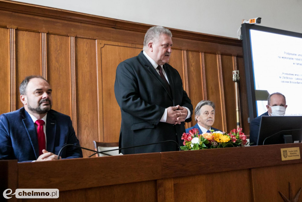 Nową drogą z Brzozy do Łabiszyna