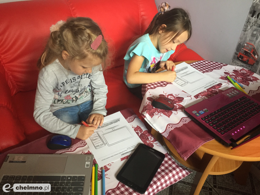 Zabawy komputerowe w Calineczce