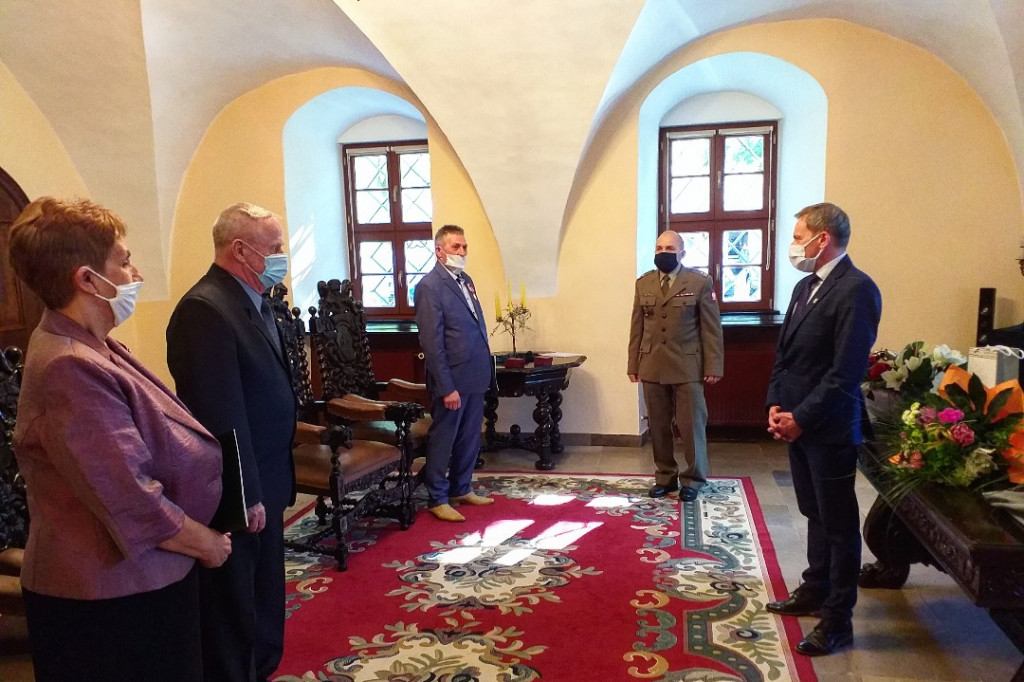 Wręczono medale za zasługi dla obronności kraju