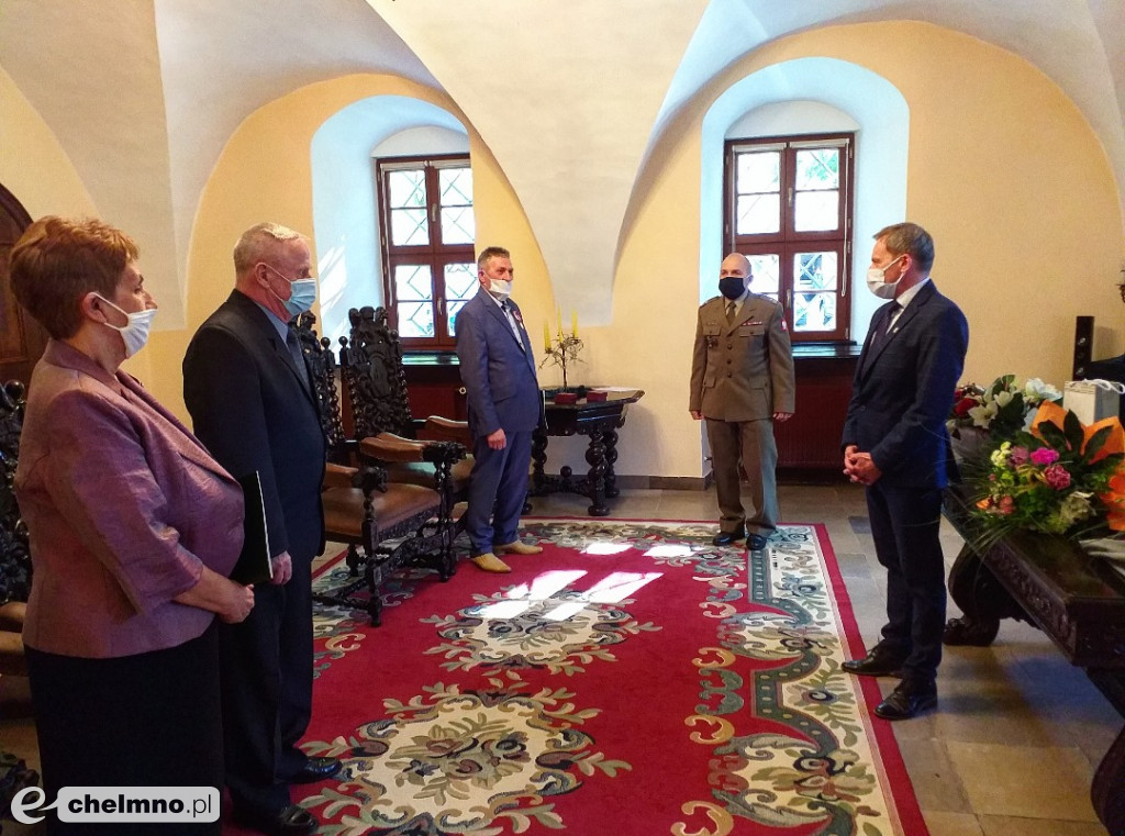 Wręczono medale za zasługi dla obronności kraju