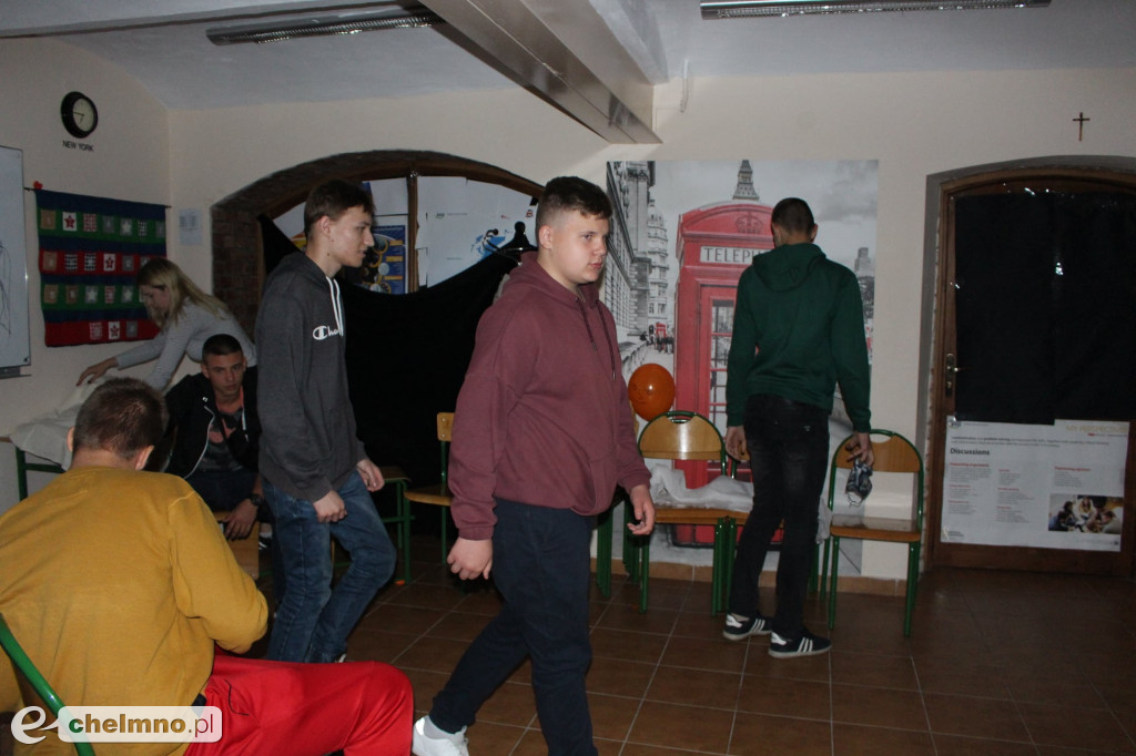 Otrzęsiny oraz ślubowanie klas pierwszych w ZS nr 2