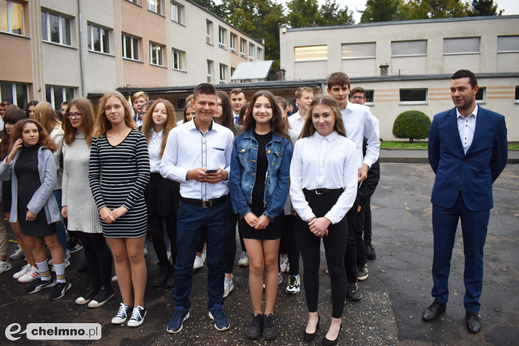 Ślubowanie klas pierwszych w ZS CKZ w Grubnie
