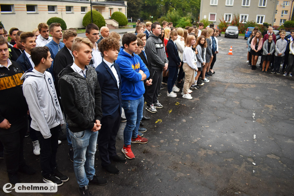 Ślubowanie klas pierwszych w ZS CKZ w Grubnie