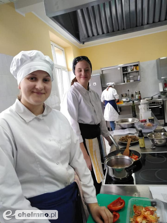 Uczniowie z Grubna biorą udział w kursie unijnym