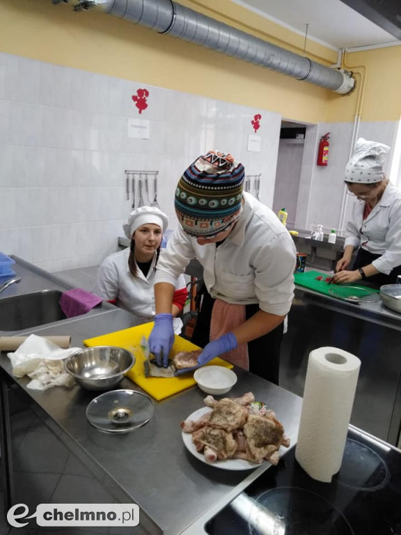 Uczniowie z Grubna biorą udział w kursie unijnym