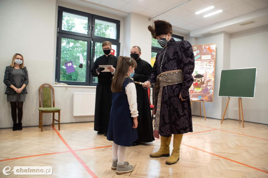 Pasowanie na ucznia i obchody Dnia Nauczyciela w Katoliku