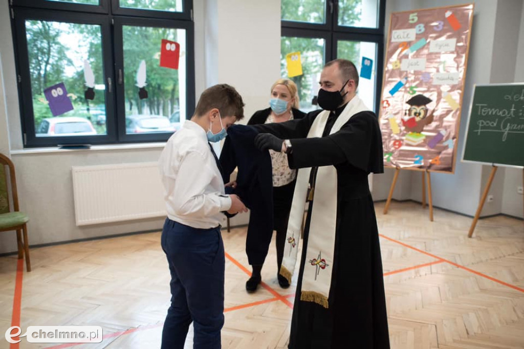Pasowanie na ucznia i obchody Dnia Nauczyciela w Katoliku