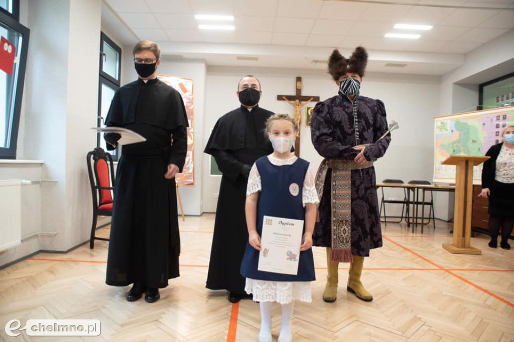Pasowanie na ucznia i obchody Dnia Nauczyciela w Katoliku