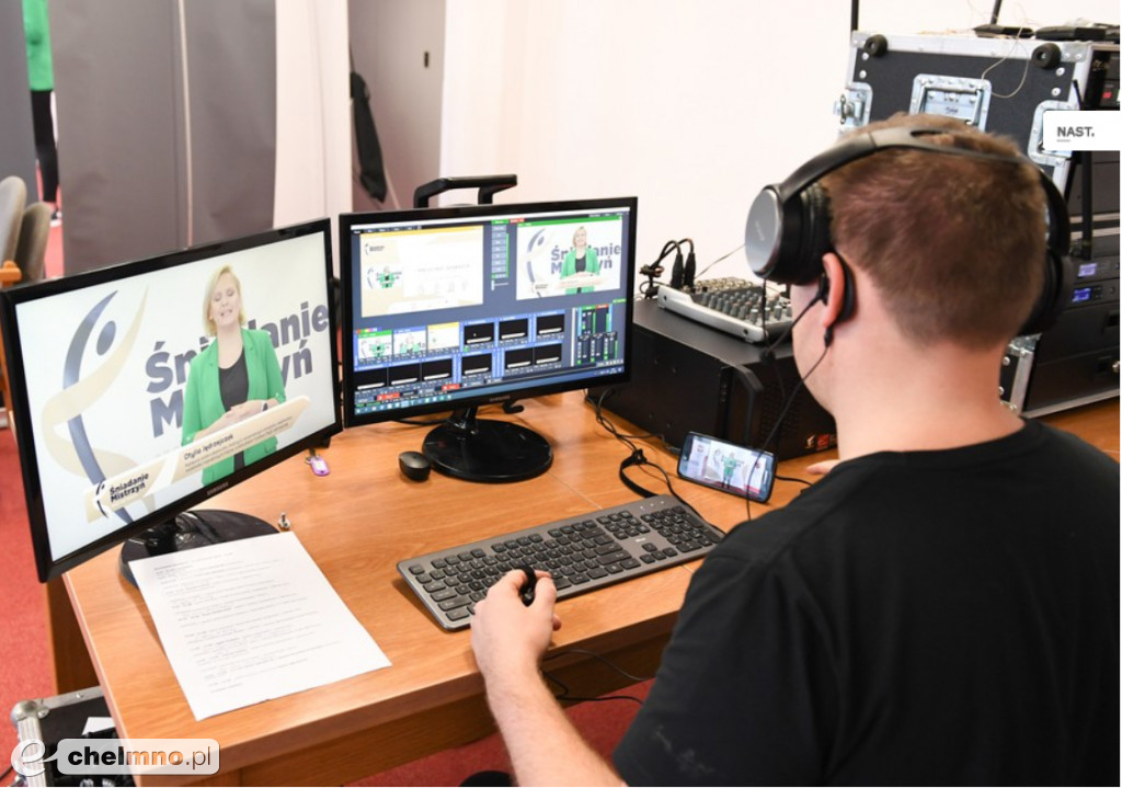Sport łączy pokolenia: zajęcia online z mistrzyniami