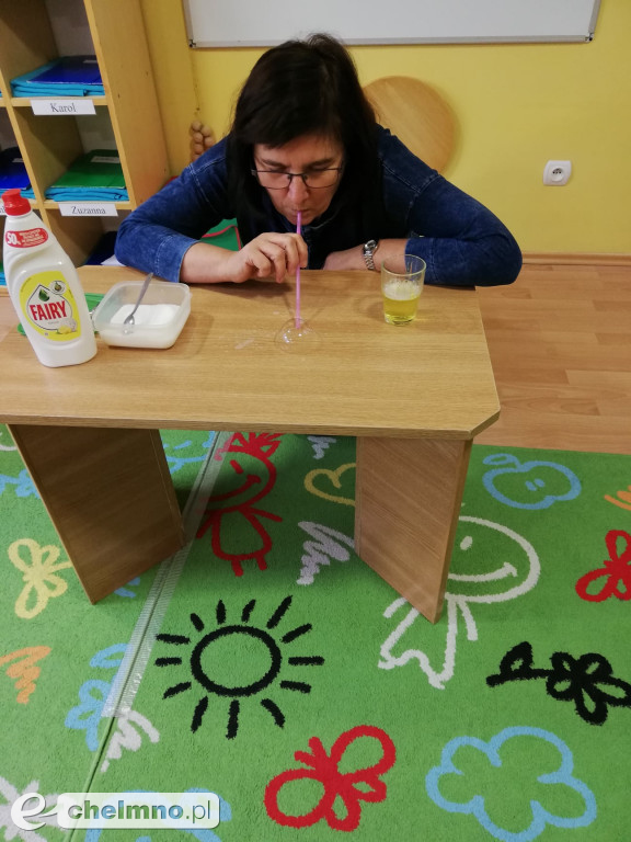 Przedszkolaki z Brzdąca eksperymentowały z bańkami