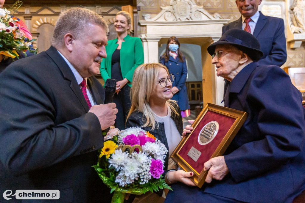 Pamiętamy o najstarszych mieszkańcach regionu