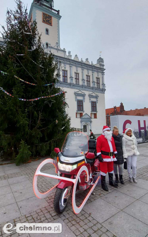 Zmotoryzowany Mikołaj na Chełmińskim Rynku