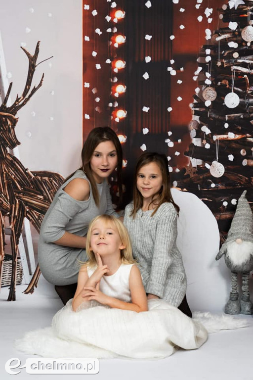 Świąteczna sesja fotograficzna w prezencie dla dzieci