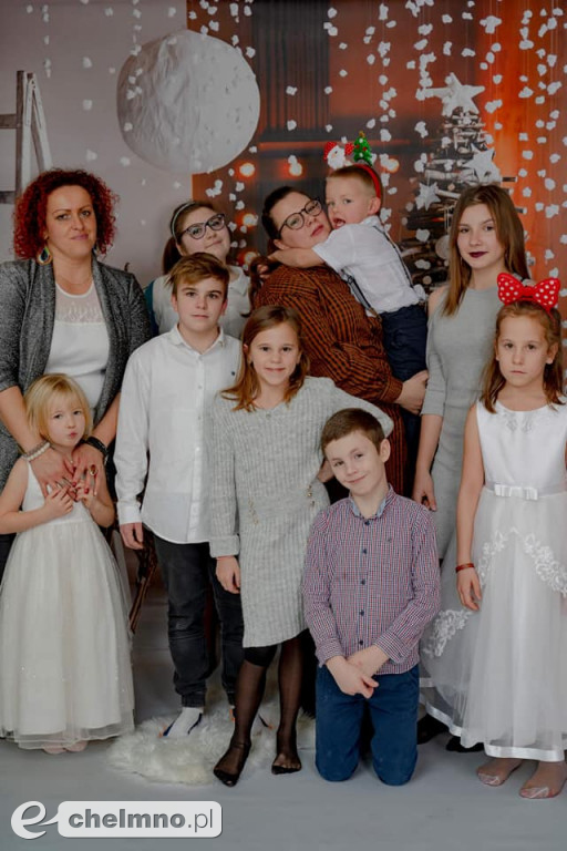 Świąteczna sesja fotograficzna w prezencie dla dzieci