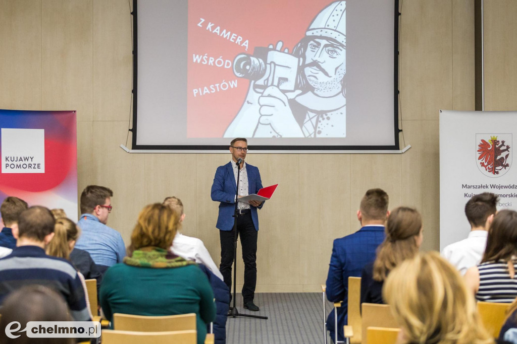Rozstrzygnięty konkurs: Z kamerą wśród Piastów