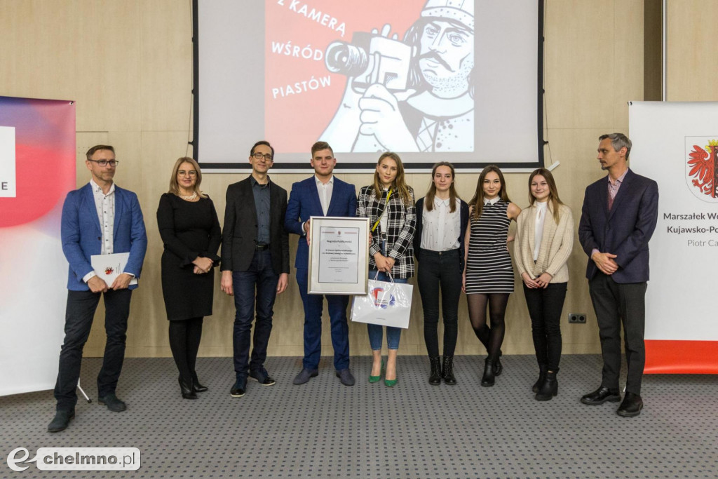 Rozstrzygnięty konkurs: Z kamerą wśród Piastów