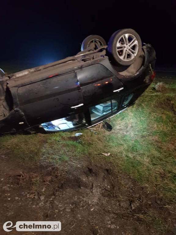 Dachowanie w Raciniewie. Kobieta przetransportowana do szpitala