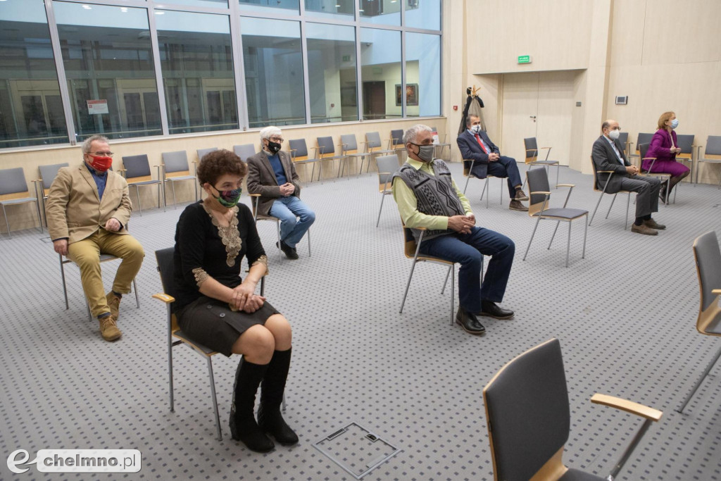 Podziękowania dla pracowników przechodzących na emeryturę
