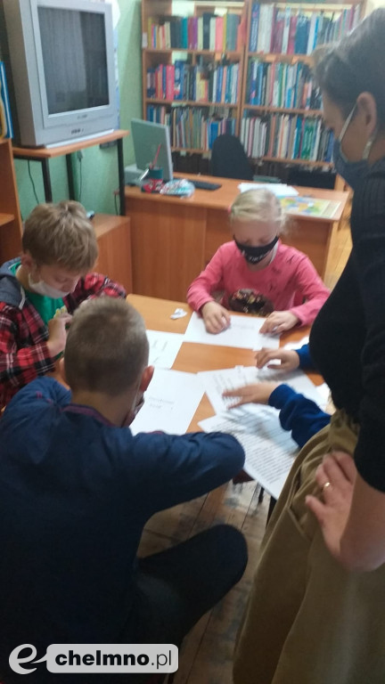 Przygotowali wielką kartkę świąteczną