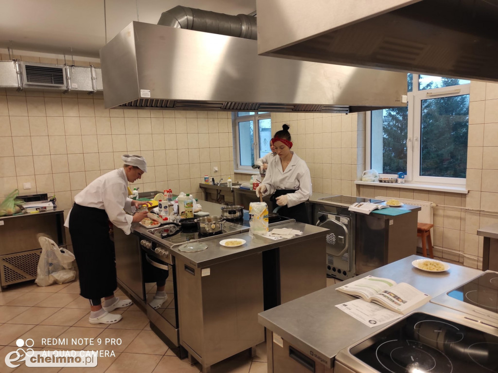 W pracowniach gastronomicznych w Grubnie dzieje się