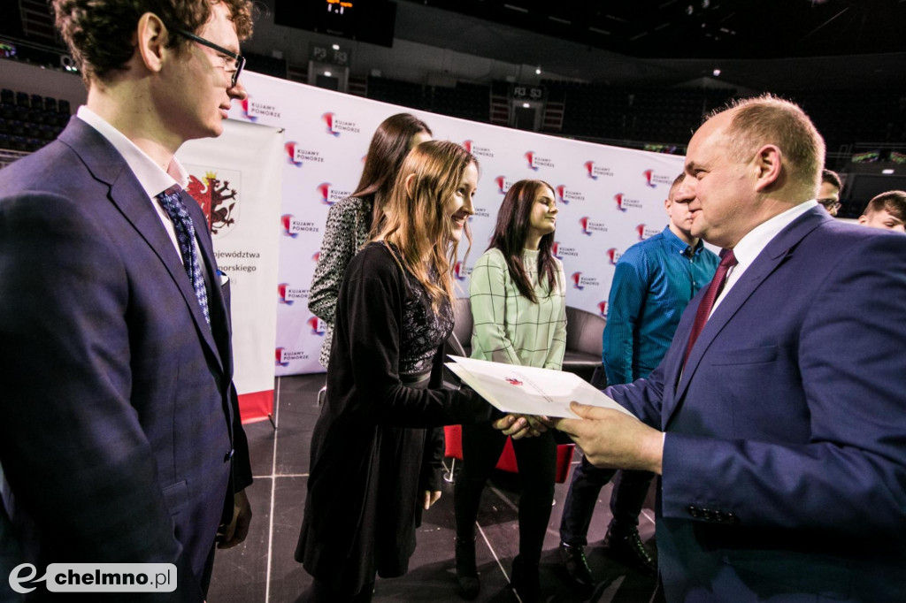 Prymusi zawodu trzeciego programu stypendialnego