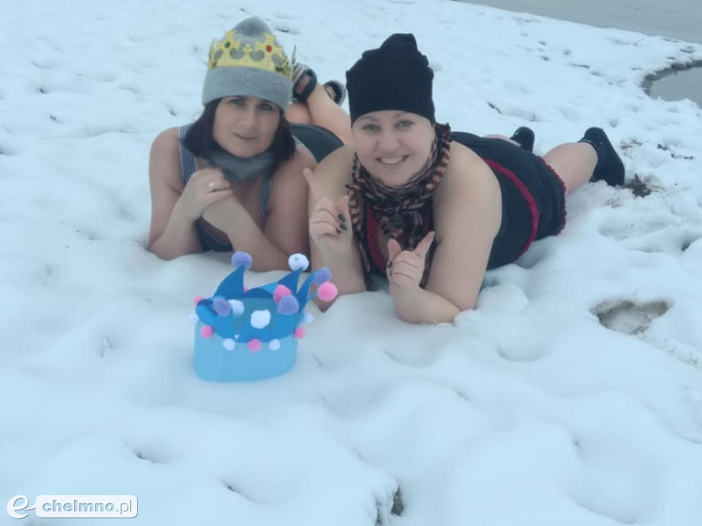 Śnieżne morsowanie nad Jeziorem Starogrodzkim