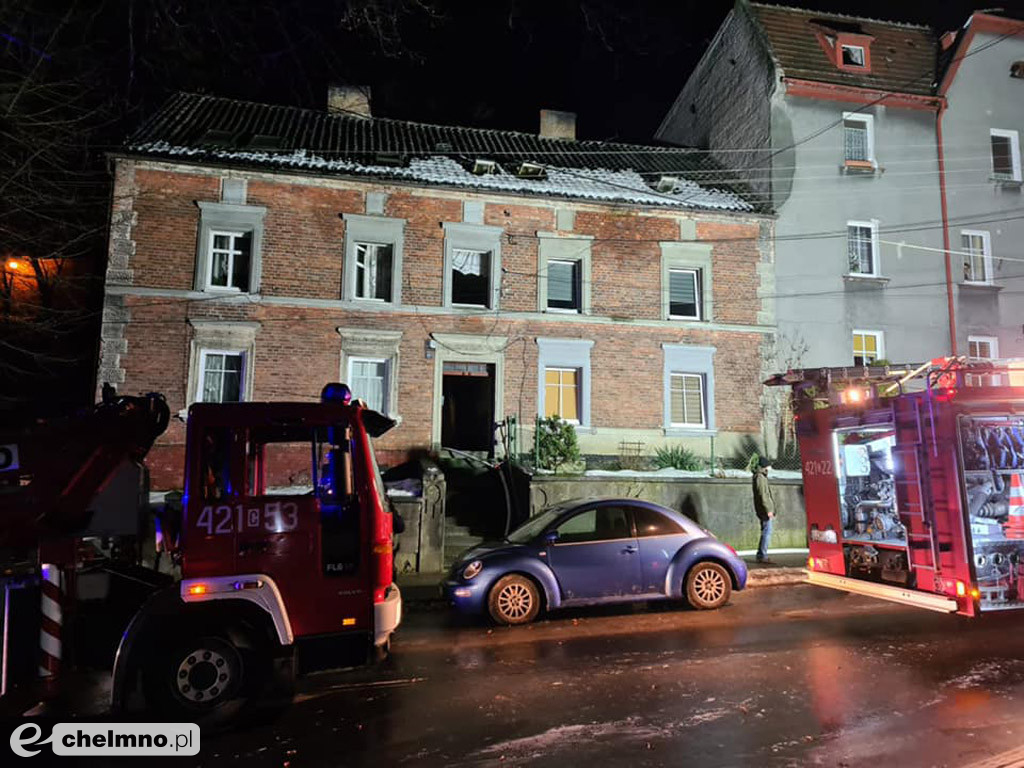 14 osób ewakuowanych z powodu pożaru mieszkania