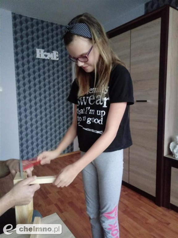 Uczniowie z Czwórki przygotowali karmniki dla ptaków
