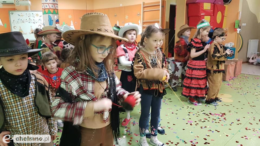 Karnawałowe zabawy w Brzdącu